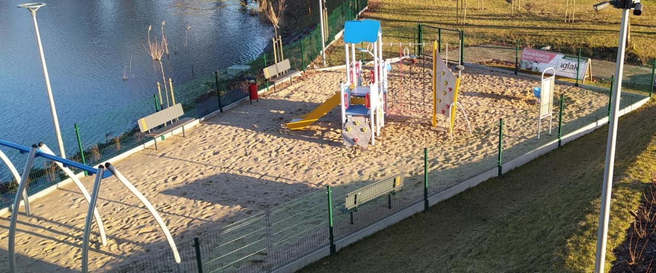 Apartament Z Widokiem Piła Buitenkant foto